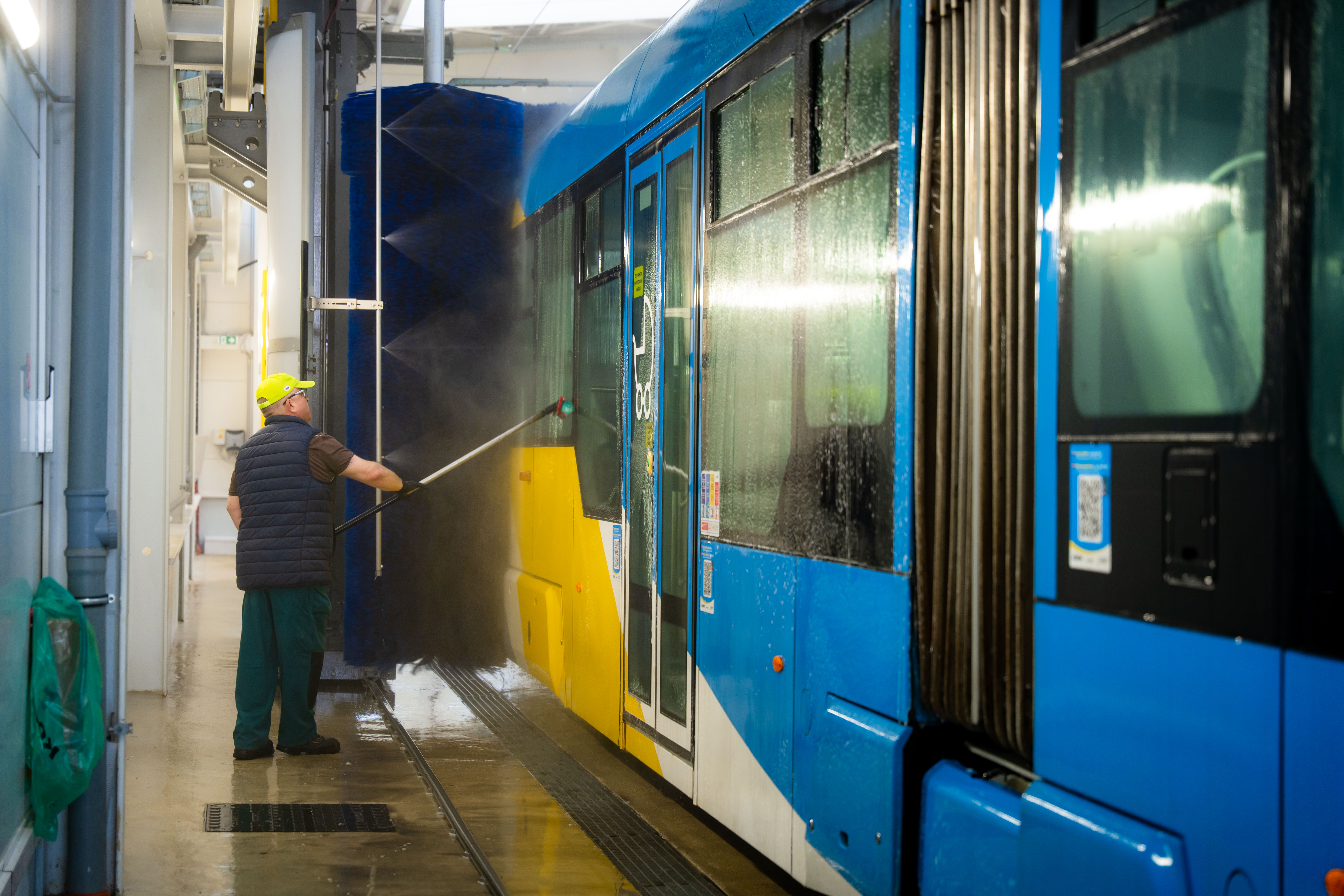 Tlacovy brifing - Modernizacia udrzbovej zakladne (MUZ) 1 a 2  elektrickove depo-1-36